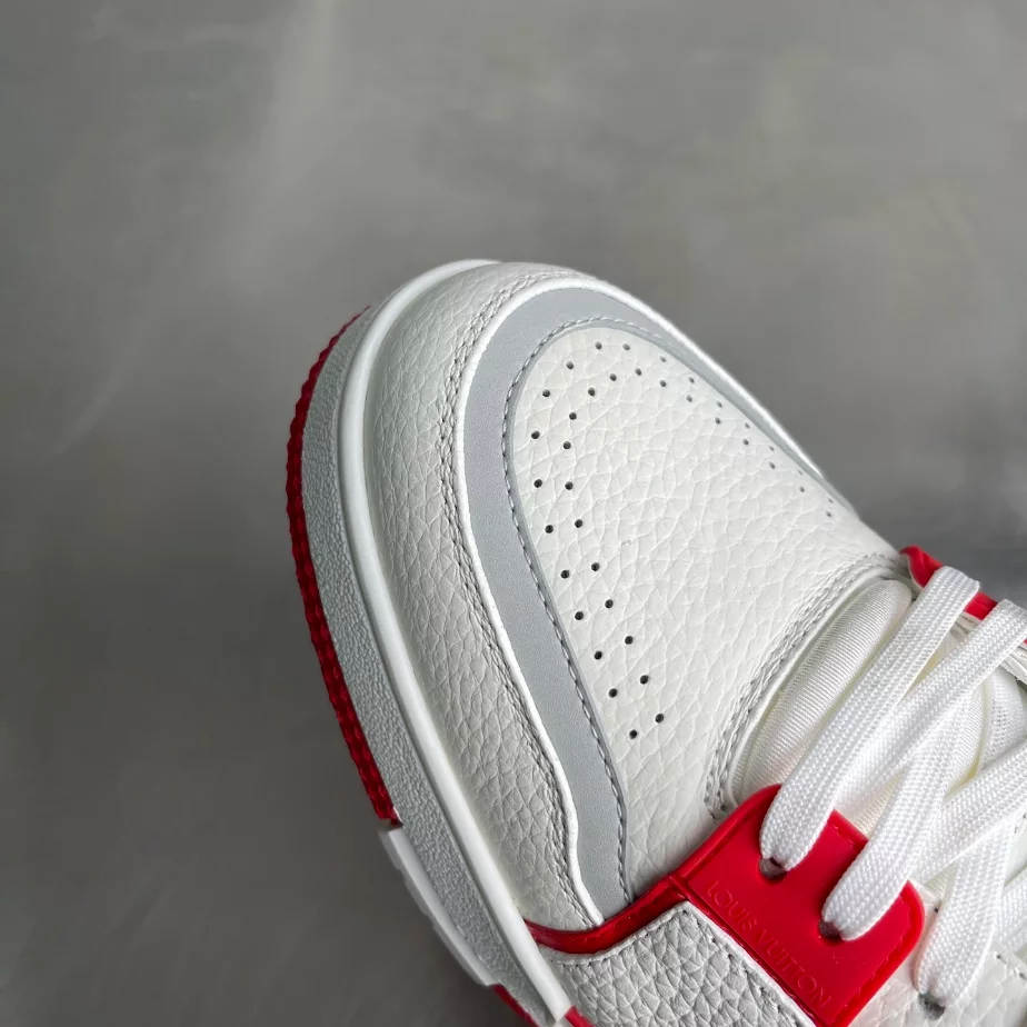 LOUIS VUITTON TRAINER SNEAKER – LVS257
