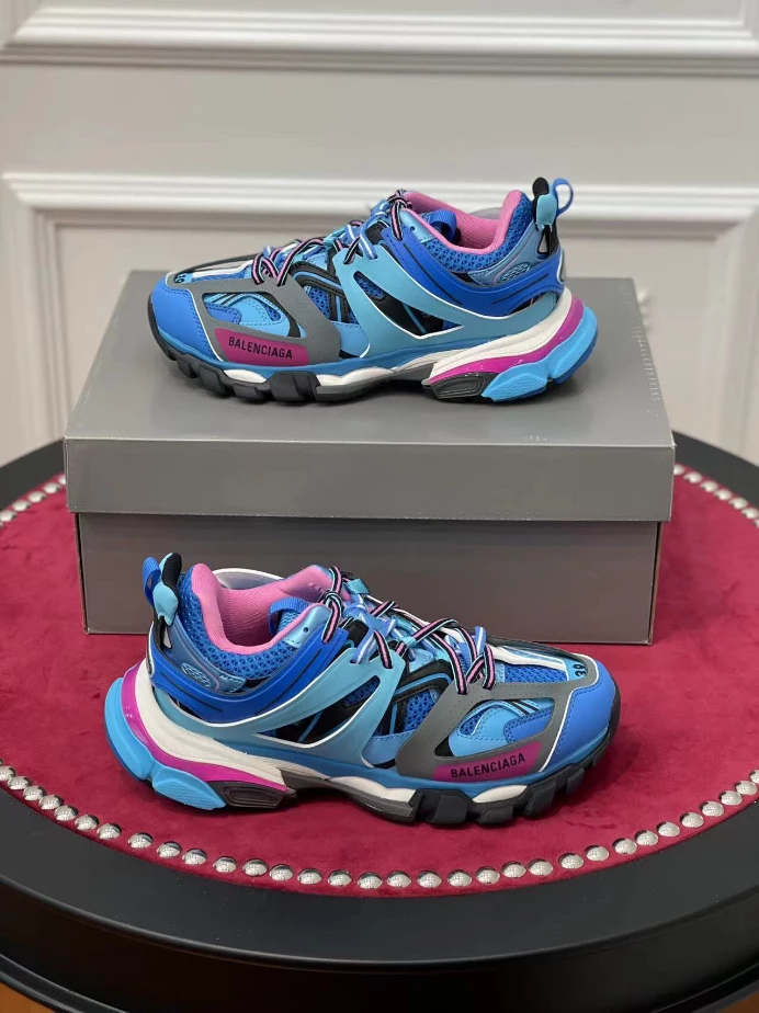 BALENCIAGA TRACK SNEAKER – BLA137