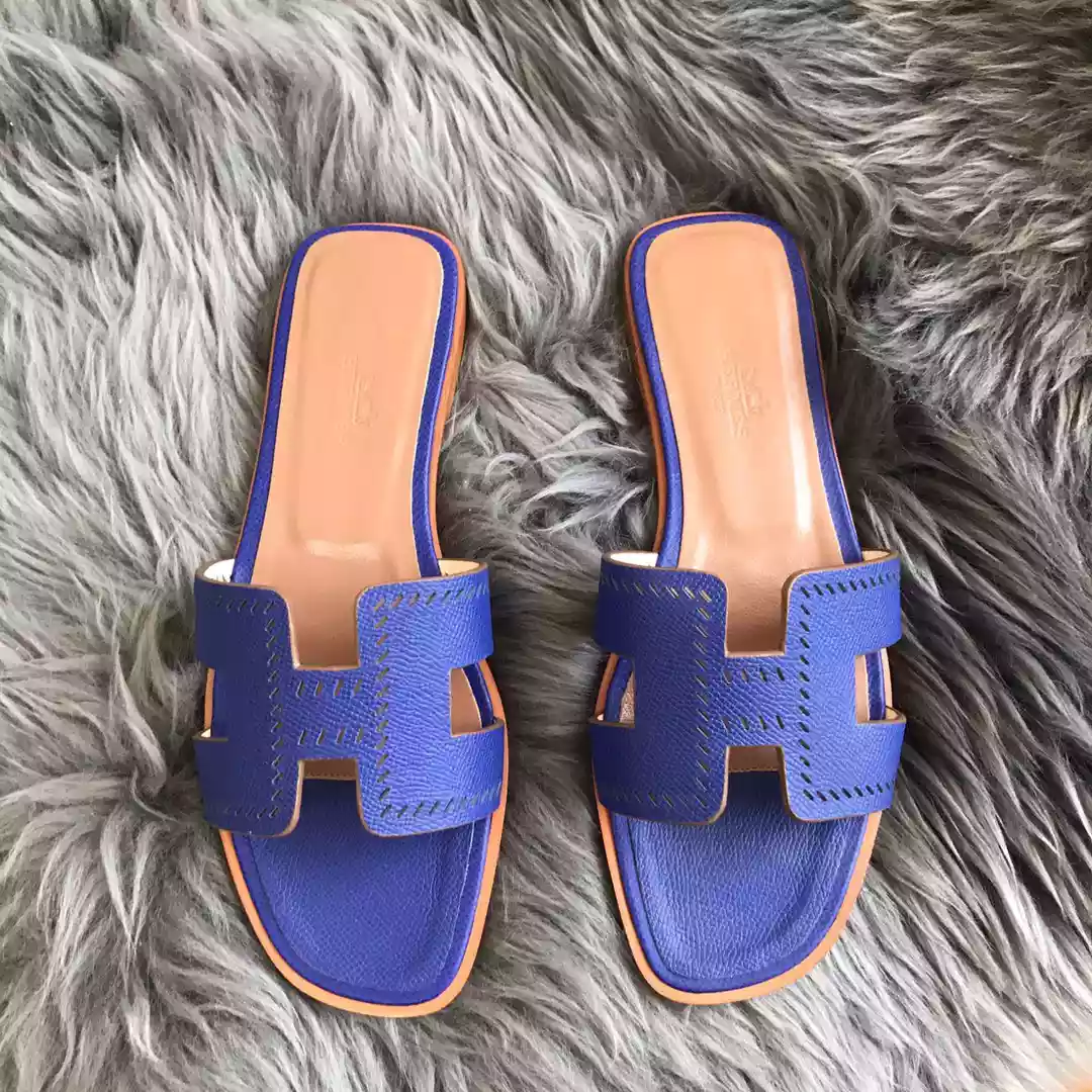 HERMES ORAN SLIDE SANDALS IN BLUE EPSOM PERFORATED CALFSKIN – HMSD095