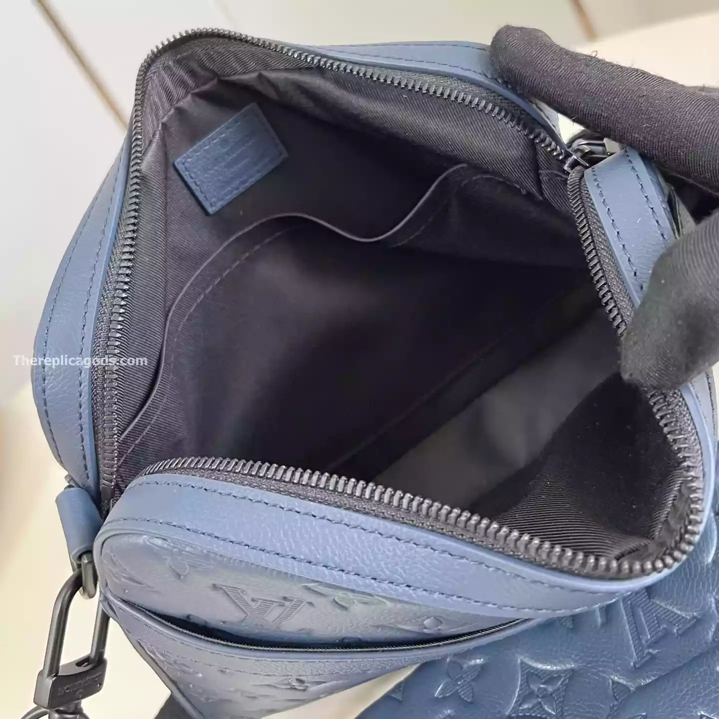 TRIO MESSENGER BAG NAVY BLUE MONOGRAM SHADOW – LW312