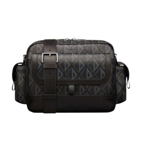 DIOR HIT THE ROAD MESSENGER BAG – DIO004