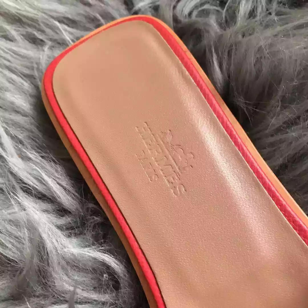 HERMES ORAN SLIDE SANDALS IN RED EPSOM PERFORATED CALFSKIN – HMSD099