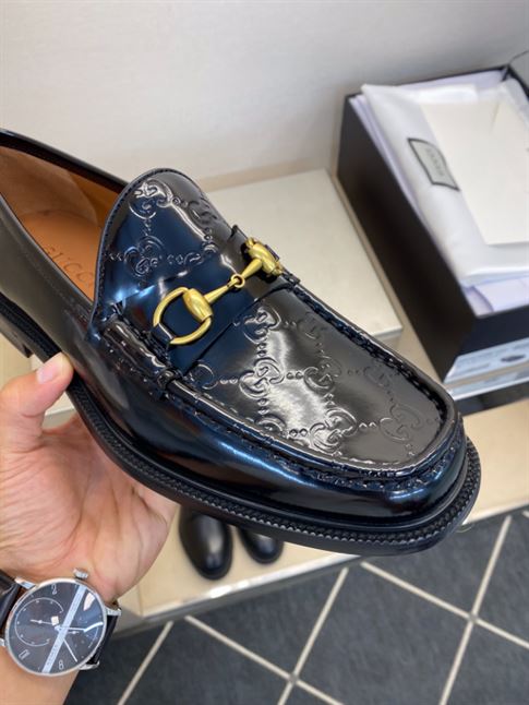 GUCCI HORSEBIT LEATHER LOAFER – GL043