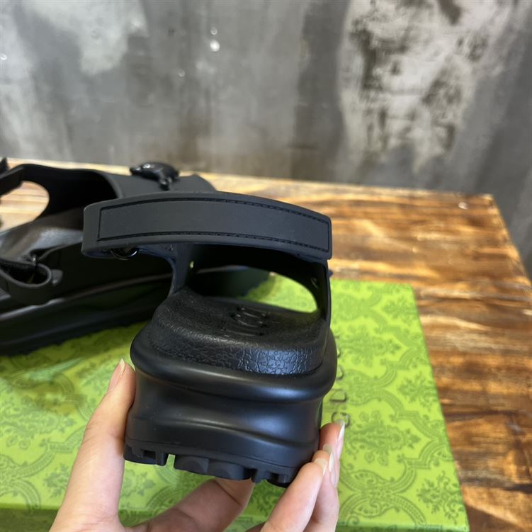 GUCCI WOMEN’S HORSEBIT FLATFORM SANDAL BLACK RUBBER – GSL016