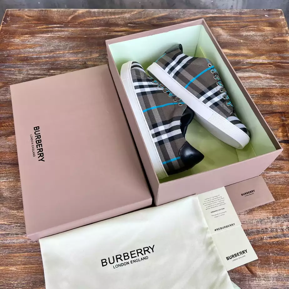 BURBERRY CHECK AND LEATHER SNEAKERS – BBR074