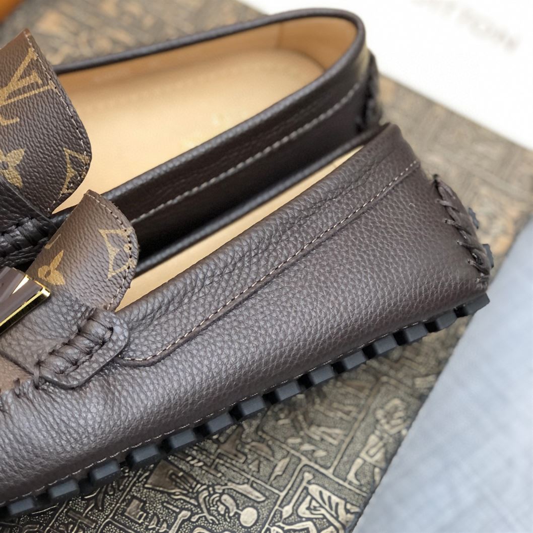 LOUIS VUITTON MOCCASIN – VL029