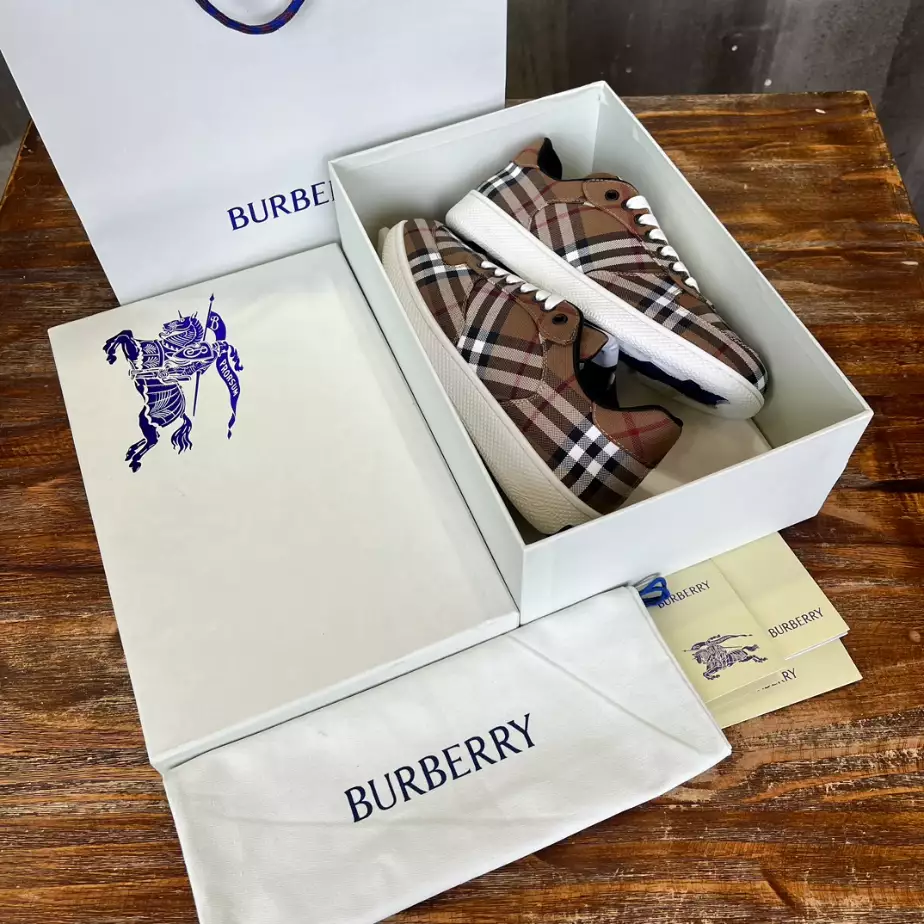 BURBERRY CHECK TERRACE SNEAKERS – BBR092