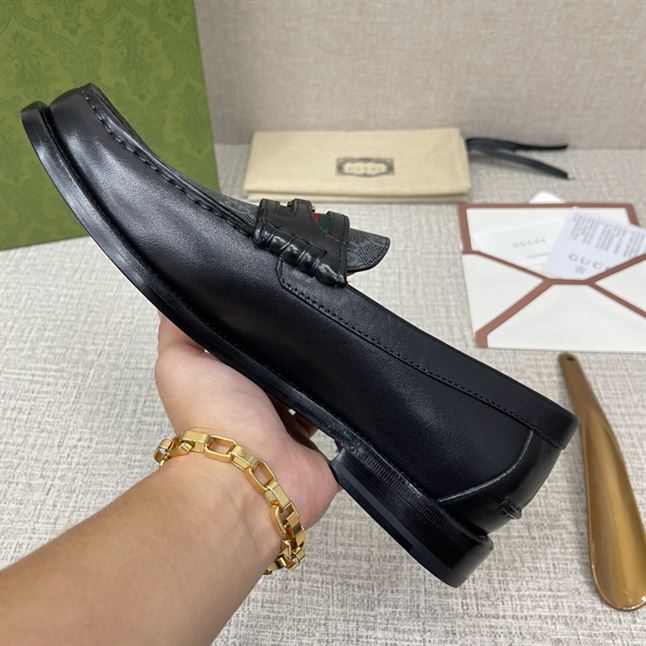 GUCCI MEN’S LOAFER WITH INTERLOCKING G – GL003