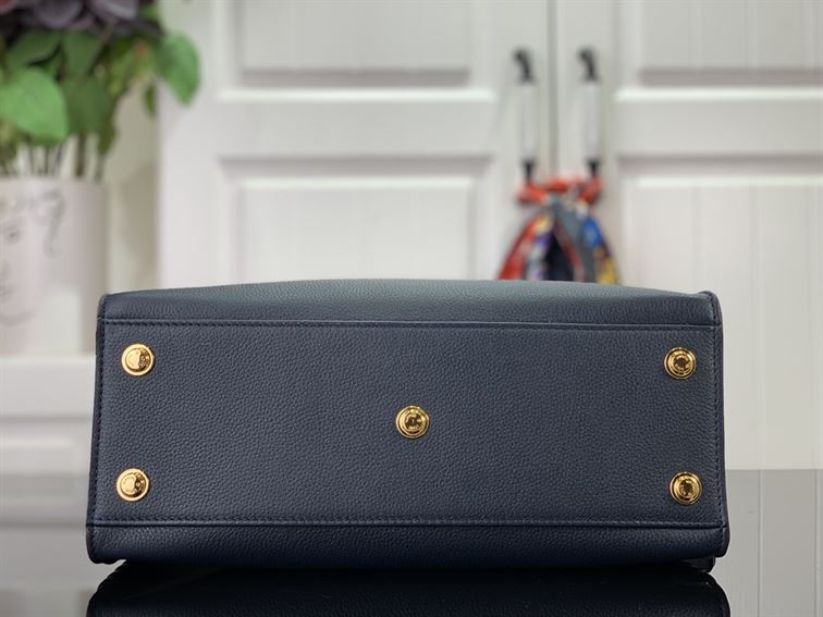 LOUIS VUITTON ON MY SIDE MM BLACK HIGH END LEATHERS – LW082