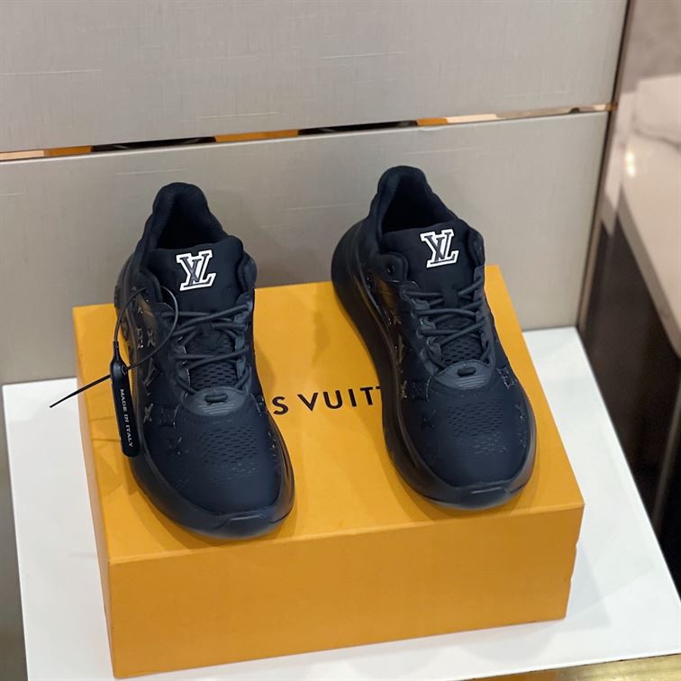 LOUIS VUITTON TRAINER SNEAKER – LVS081
