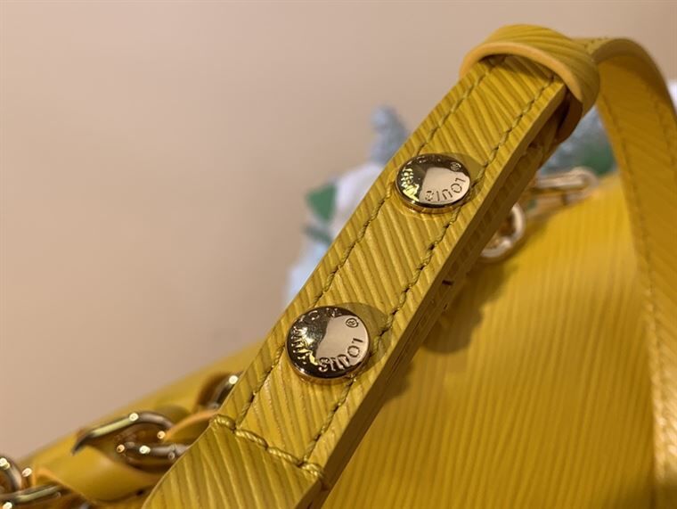 LOUIS VUITTON TWIST MM EPI LEATHER – LW027