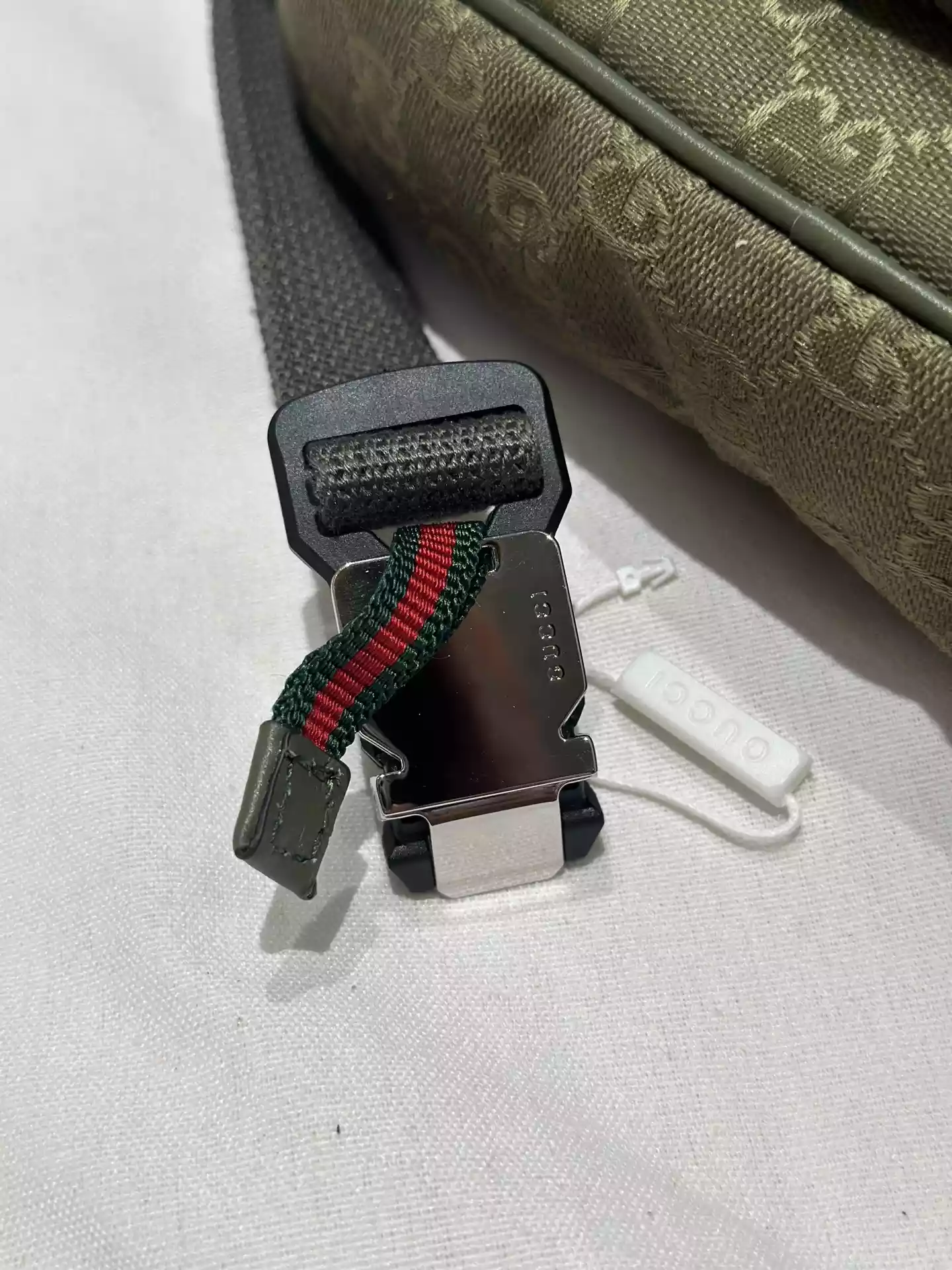 Ophidia small slingbag in Beige GG Canvas – BG065