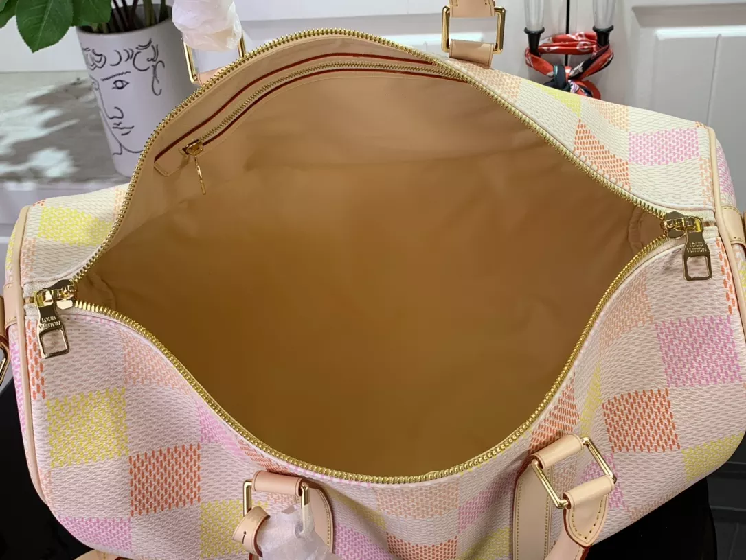 LV Keepall Bandoulière 45 in Peach Damierlicious Coated Canvas – LW180