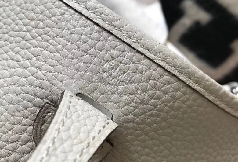 Hermes Evelyne III TPM Bag In Pearl Grey Clemence Leather – HW057