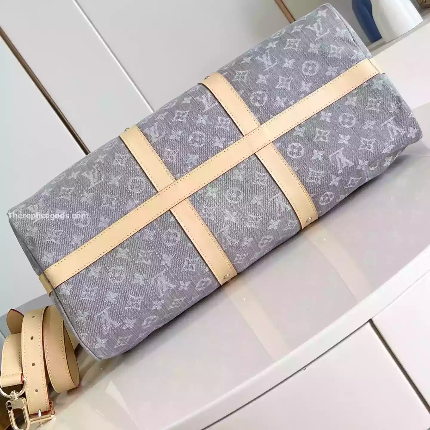 KEEPALL BANDOULIERE 45 BAG CLOUDY GRAY MONOGRAM DENIM – LW307