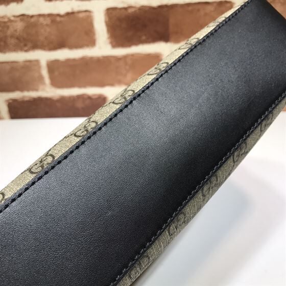 GUCCI GG SUPREME CLUTCH – BG028