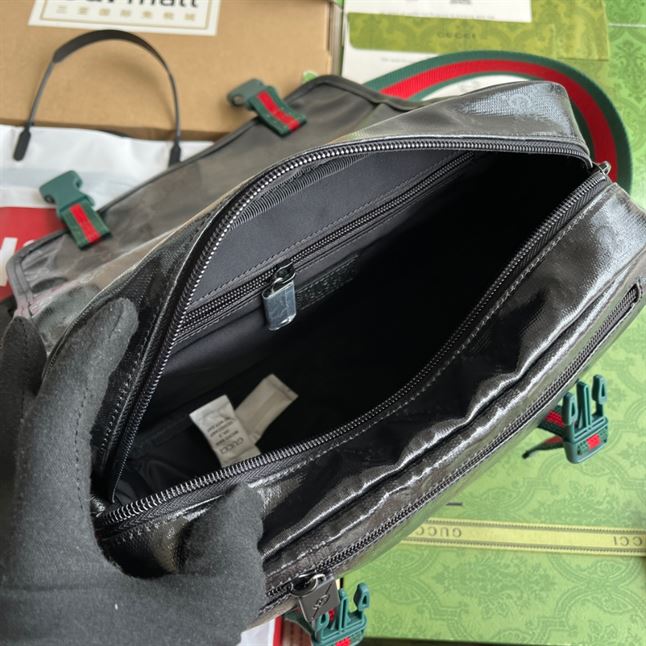 GUCCI MONOGRAMMED BUCKLE DETAILED SHOULDER BAG – BG054