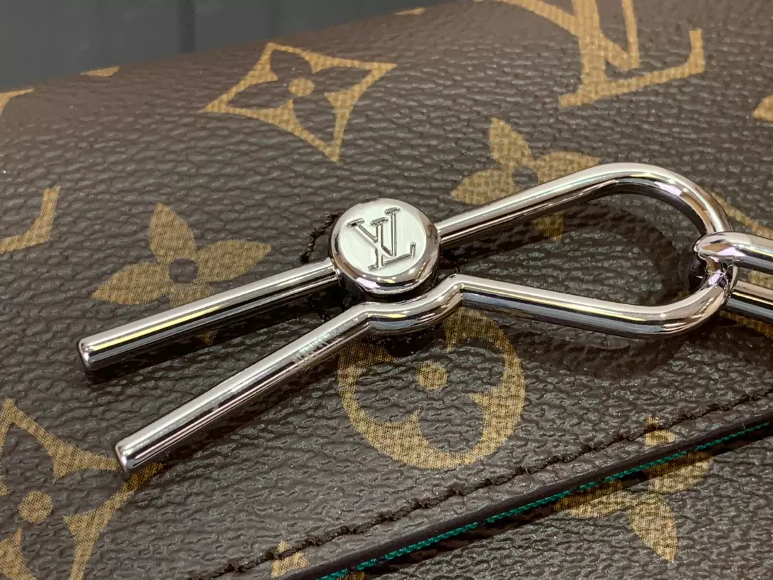 Louis Vuitton Steamer Wearable Wallet Borneo Green Monogram Macassar Canvas – LW147