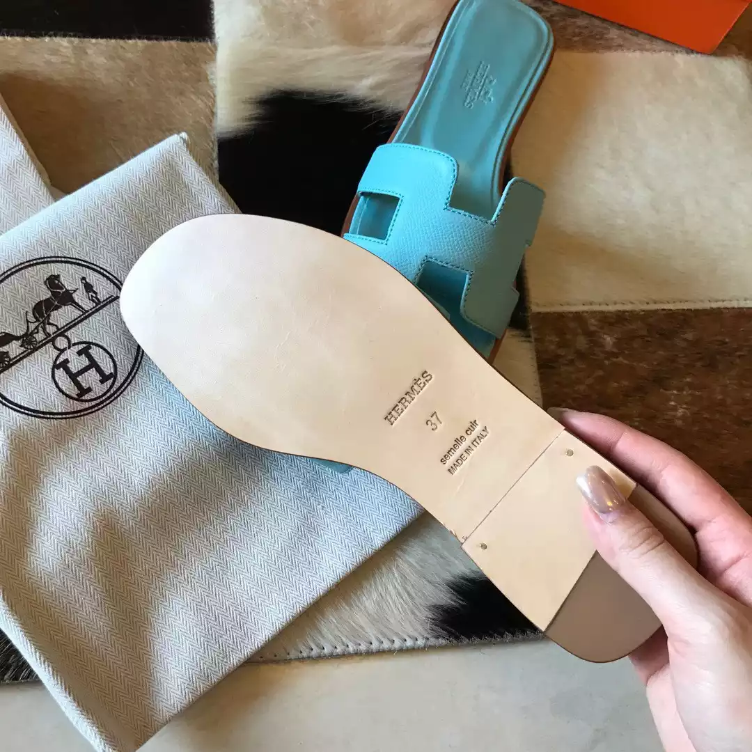 HERMES ORAN SLIDE SANDALS IN BLUE ATOLL EPSOM CALFSKIN – HMSD064