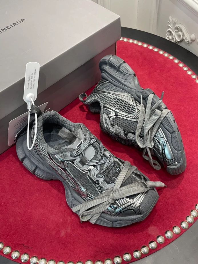 BALENCIAGA MEN’S 3XL SNEAKER – BLA123