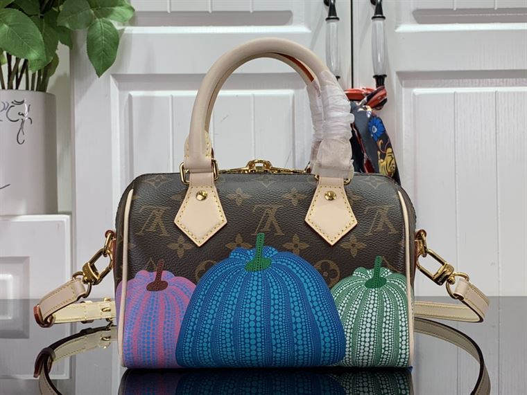LOUIS VUITTON LV X YK SPEEDY BANDOULIERE 20 MONOGRAM – LW112