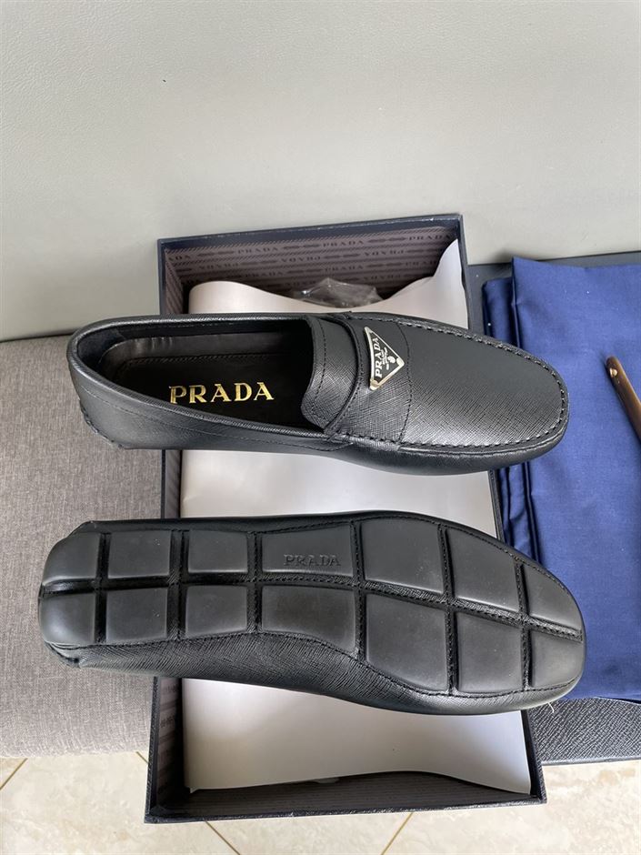 PRADA SAFFIANO LEATHER DRIVER – PRS036