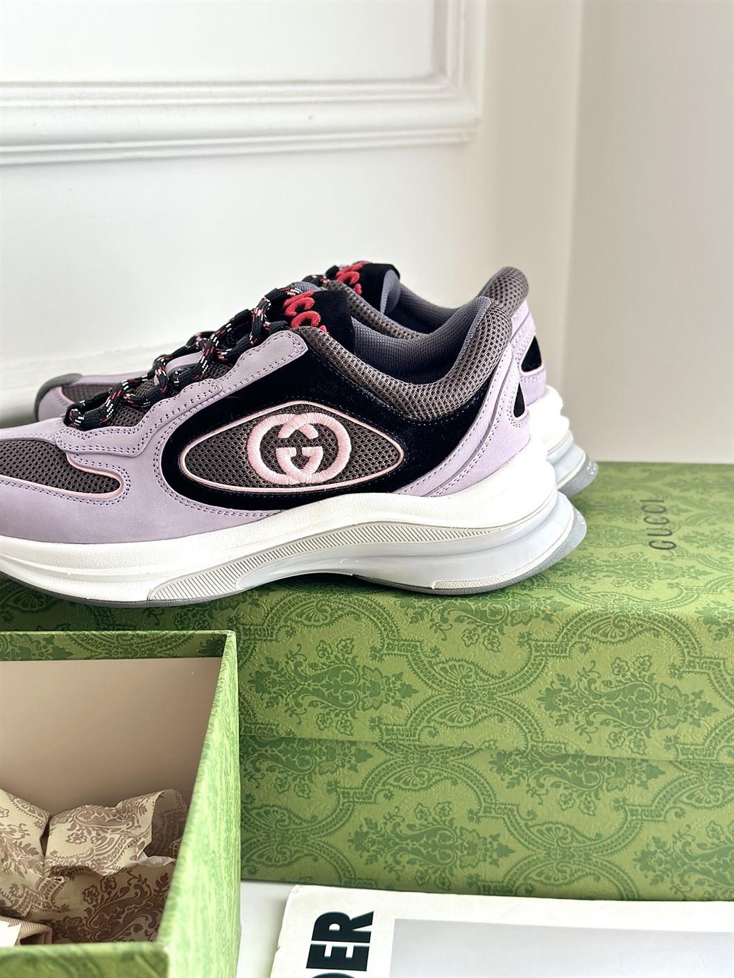 GUCCI RUN SNEAKERS – GCC120