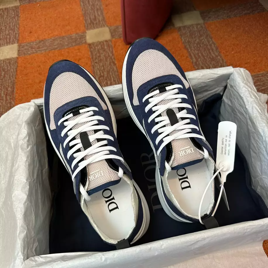 DIOR B25 RUNNER CASUAL SNEAKERS – DO0158