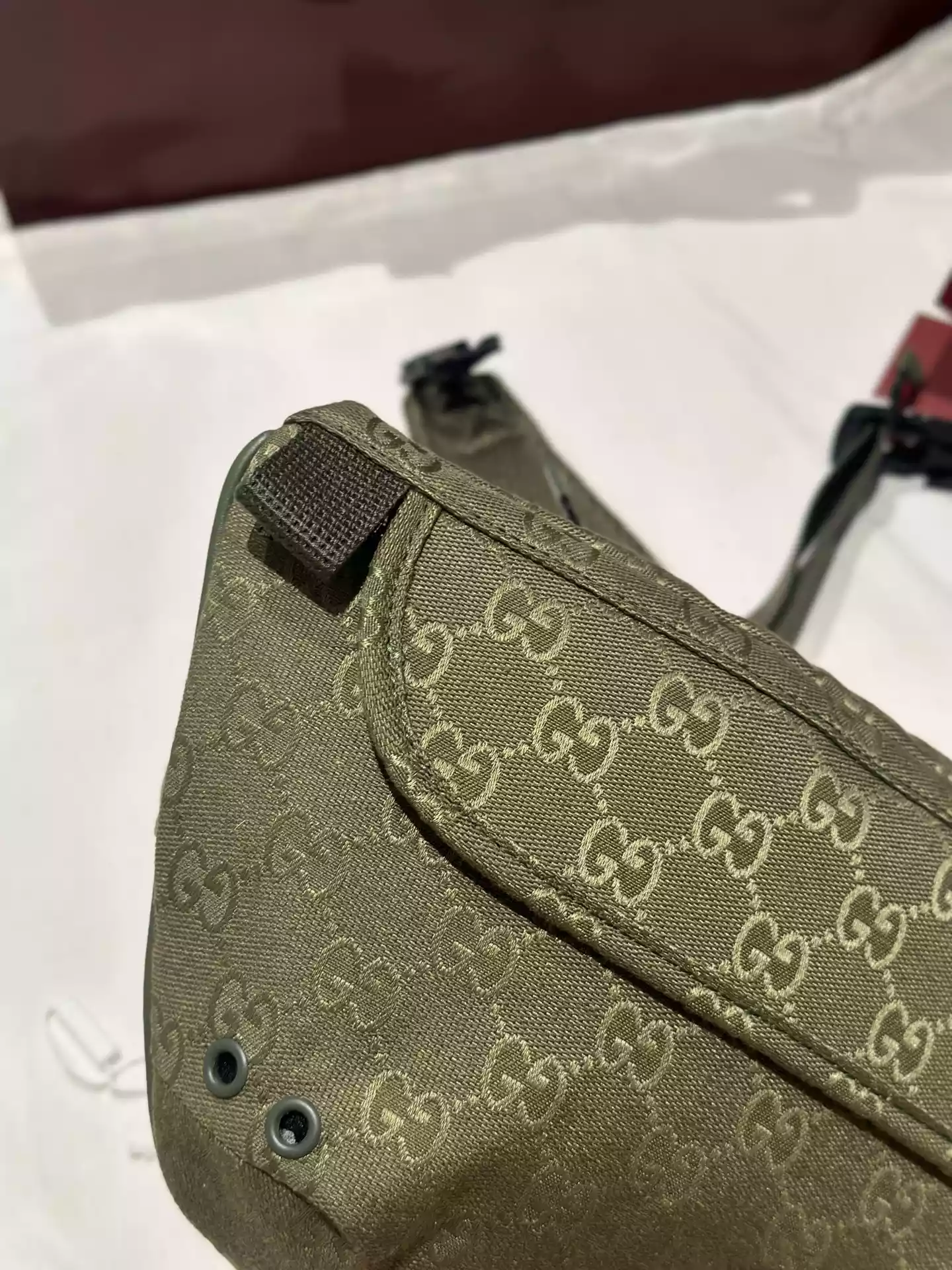 Large belt bag with print in Beige GG Canvas – BG066