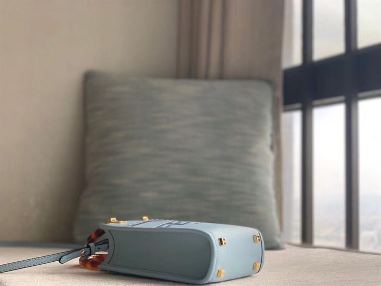 FENDI MINI SUNSHINE SHOPPER LIGHT BLUE LEATHER MINI BAG – F011