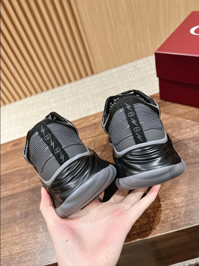 Gucci Ripple Black Dusty Sneaker – GCC163
