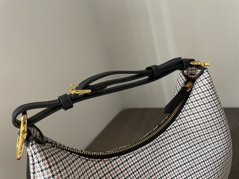 FENDIGRAPHY MEDIUM LEATHER BAG WITH MULTICOLOUR INLAY – F024