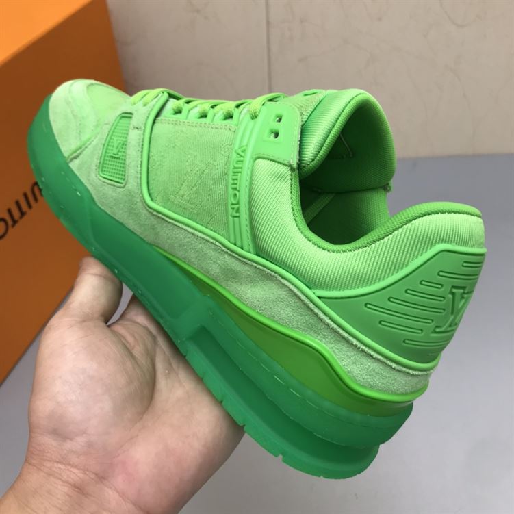 LOUIS VUITTON TRAINER SNEAKER – LVS128