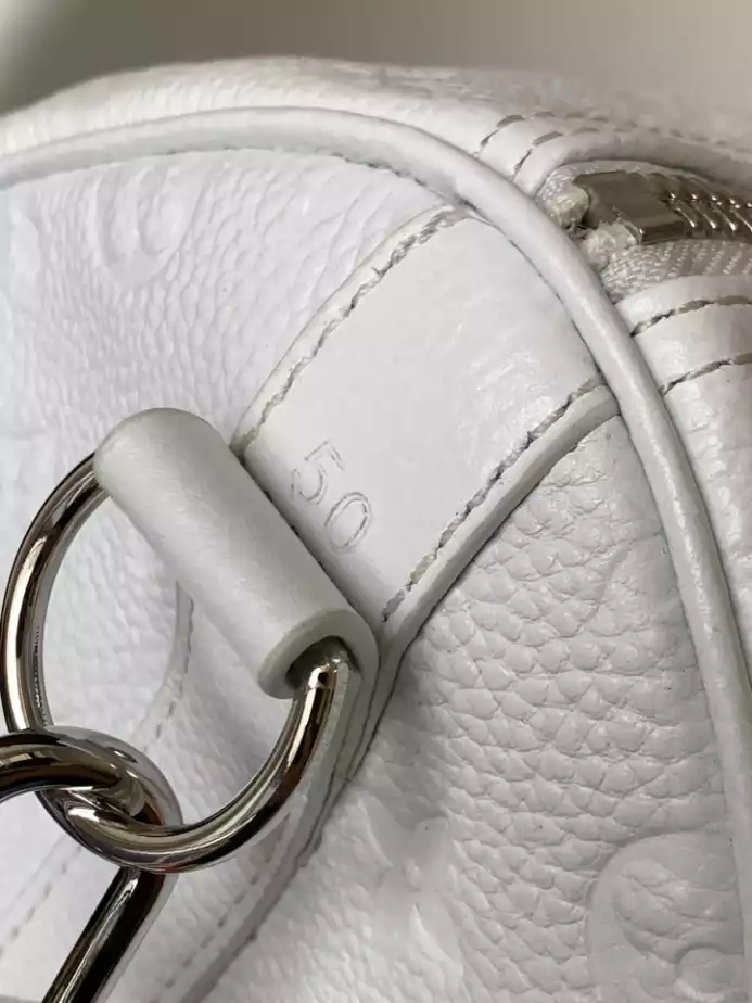 X YAYOI KUSAMA KEEPALL 50 TAURILLON MONOGRAM M21678 – LW368