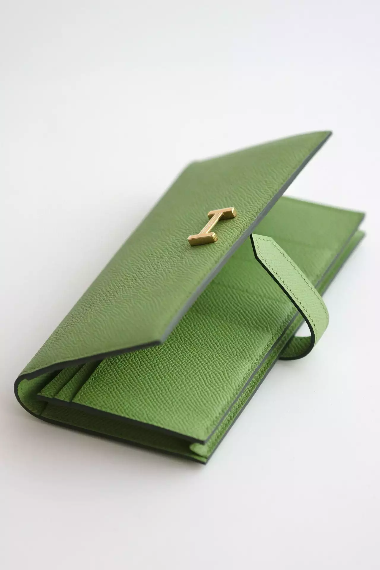 Hermes Bearn Long Handmade Wallet in Vert Criquet Epsom Calfskin – HW143