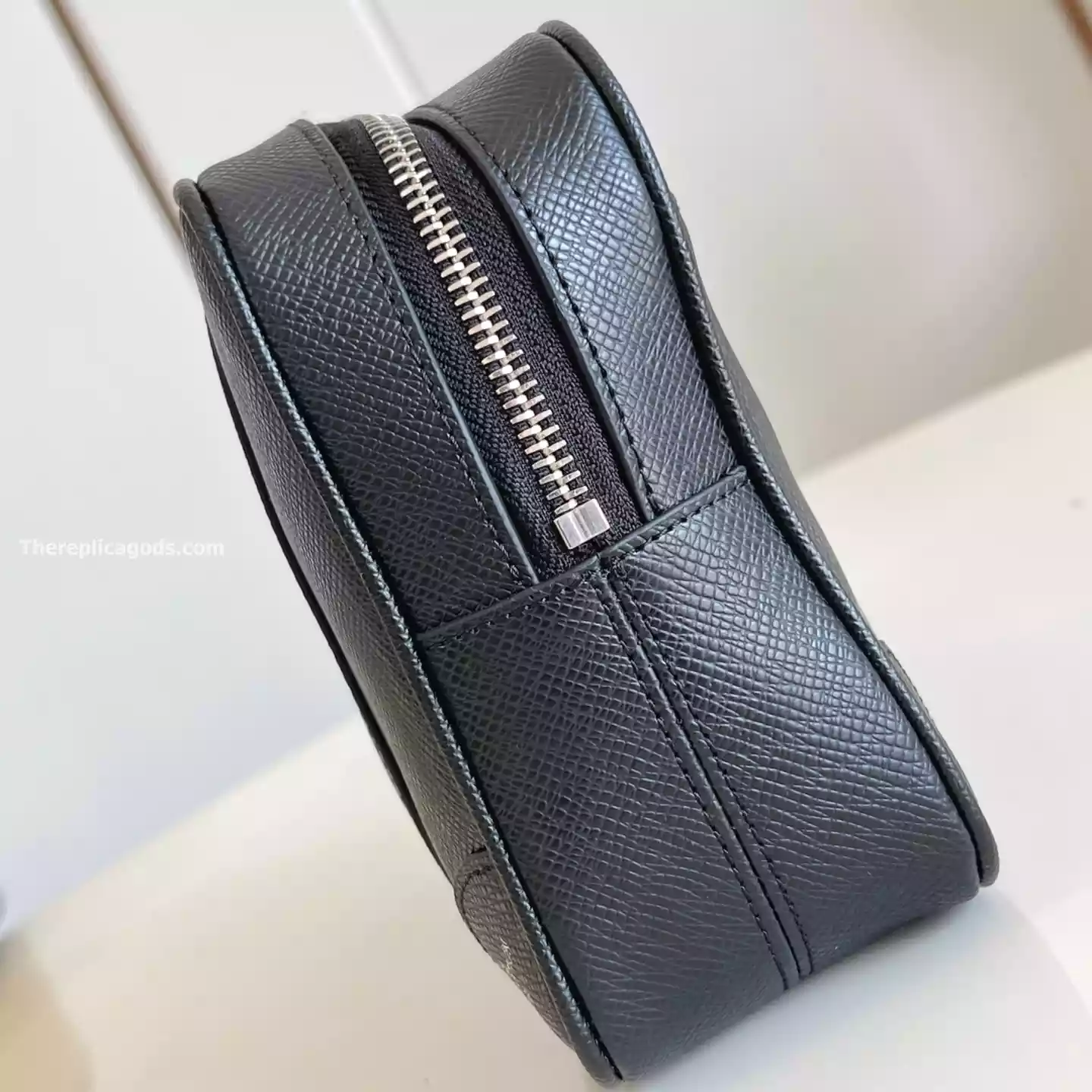 POCHETTE KASAI BAG IN BLACK – LW315