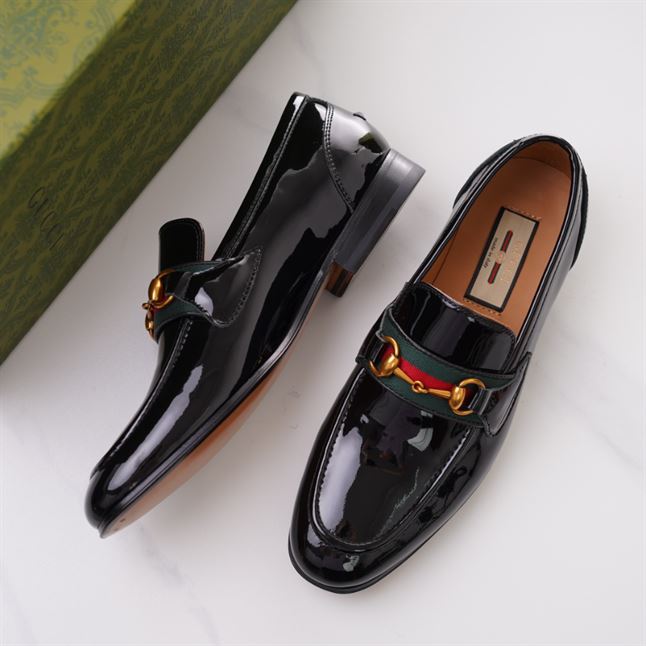 GUCCI BRIXTON WEB LOAFER IN LEATHER WITH HORSEBIT – GL012