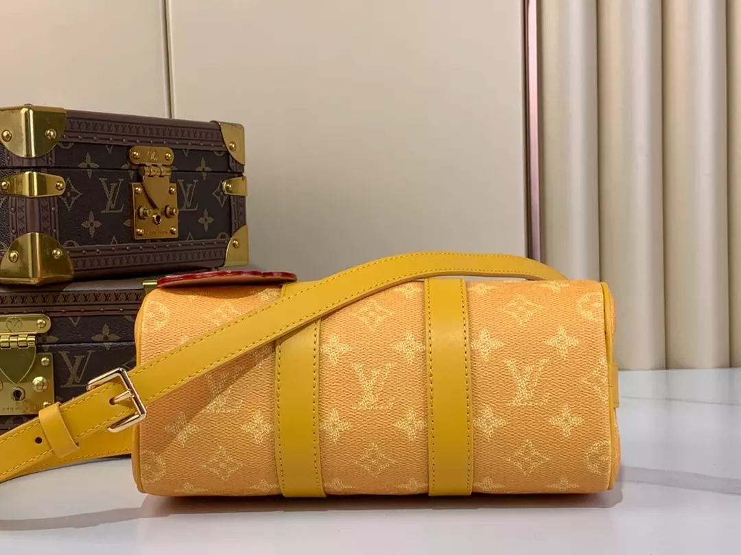 Louis Vuitton Keepall Bandoulière 25 – LW200