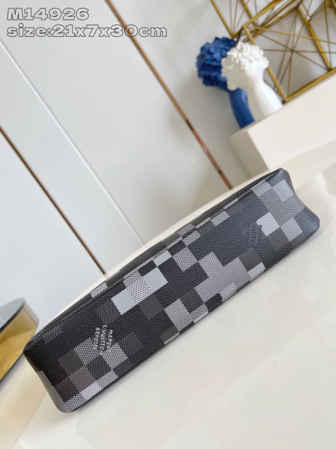 POCHETTE VOYAGE SOUPLE BLACK DAMOFLAGE CANVAS DAMOFLAGE BLACK COATED CANVAS – LW382