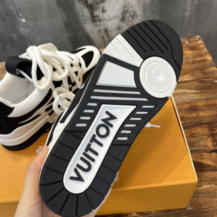 LOUIS VUITTON LVSK8 SNEAKER – LVS079