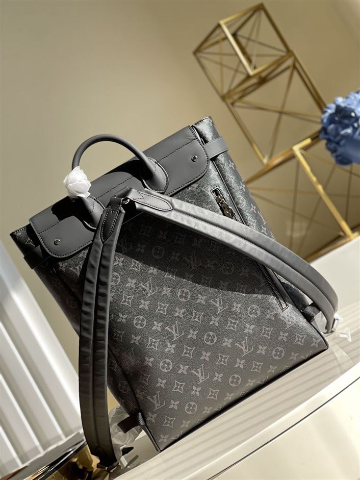 LOUIS VUITTON STEAMER BACKPACK – LVB037