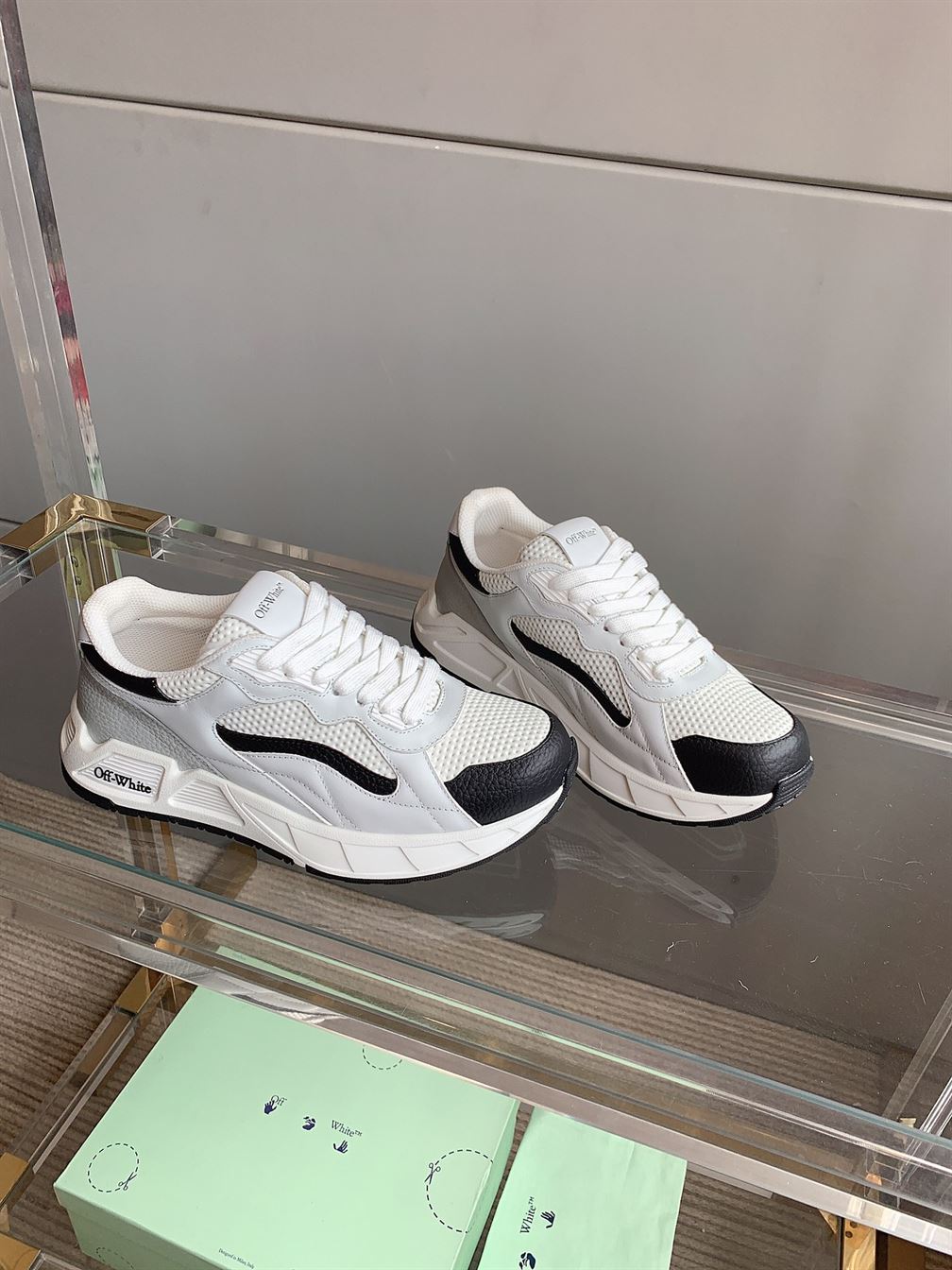 OFF-WHITE KICK OFF SNEAKERS – OFW013