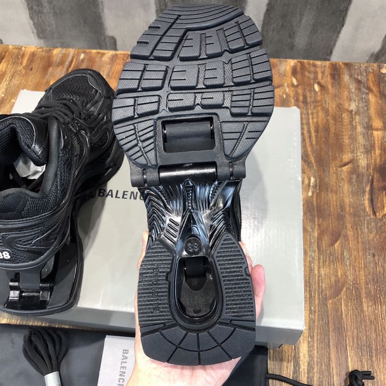 BALENCIAGA X-PANDER SNEAKER IN BLACK – BLA041