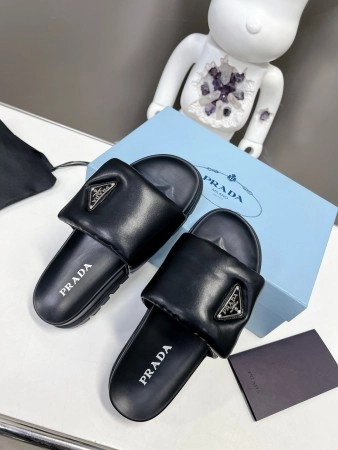 PRADA SLIDES IN BLACK SOFT PADDED NAPPA LEATHER – PSD079