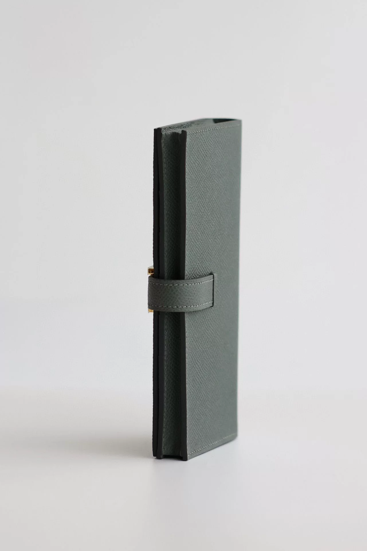 Hermes Bearn Long Handmade Wallet in Vert Amande Epsom Calfskin – HW141