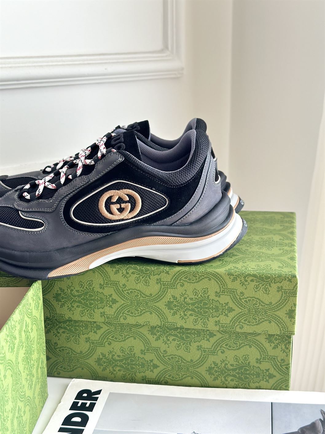 GUCCI RUN SNEAKERS – GCC119