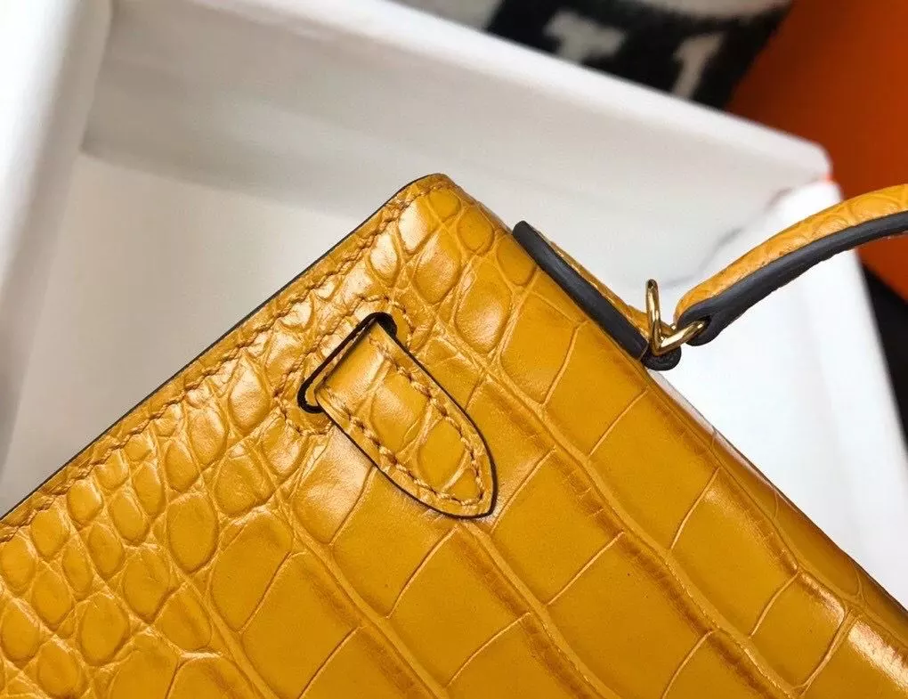 Hermes Kelly Mini II Bag In Yellow Embossed Crocodile Leather – HW128