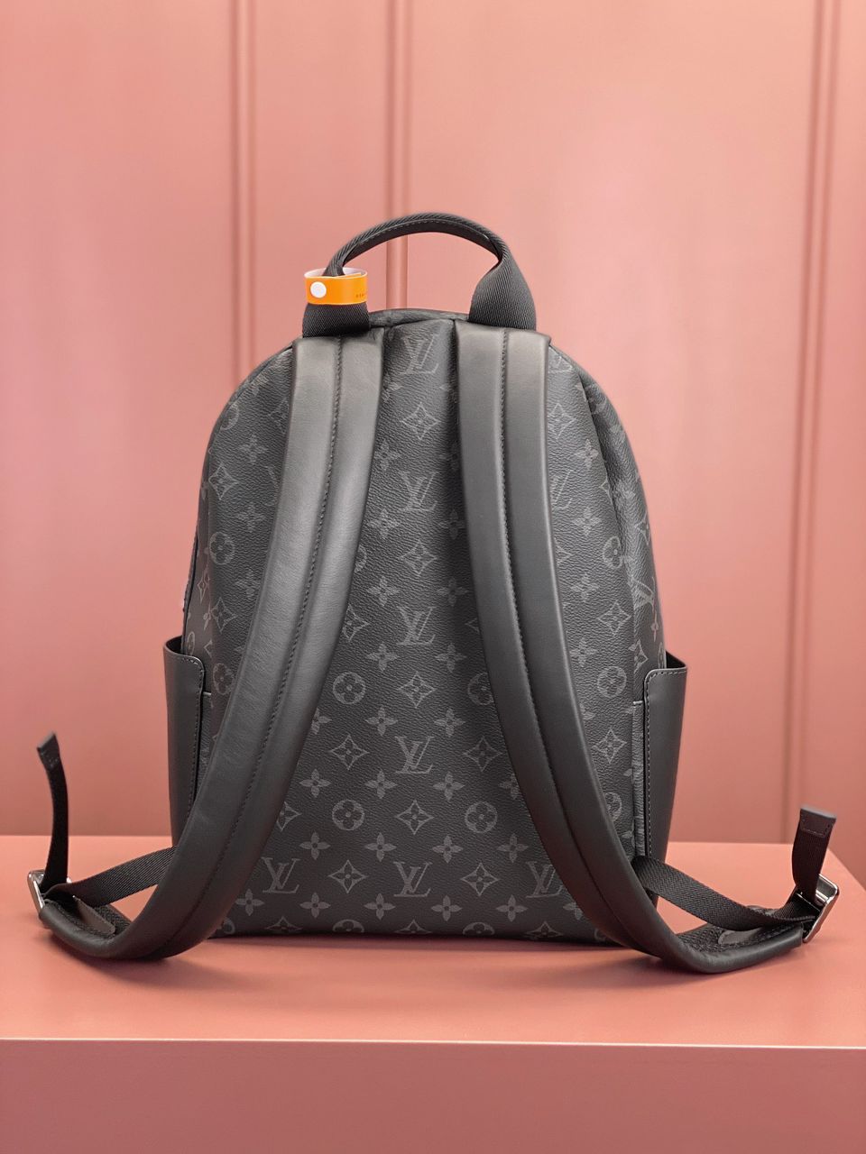 LOUIS VUITTON DISCOVERY BACKPACK – LVB074