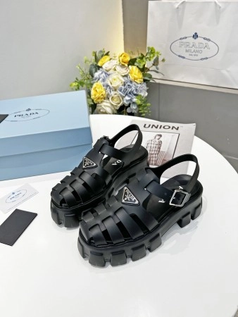 PRADA FOAM SANDALS IN BLACK RUBBER – PSD001