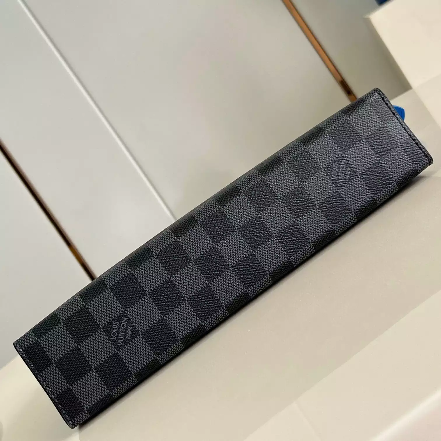 POCHETTE VOYAGE MM INDIGO BLUEDAMIER GRAPHITE CANVAS N00088 – LW407